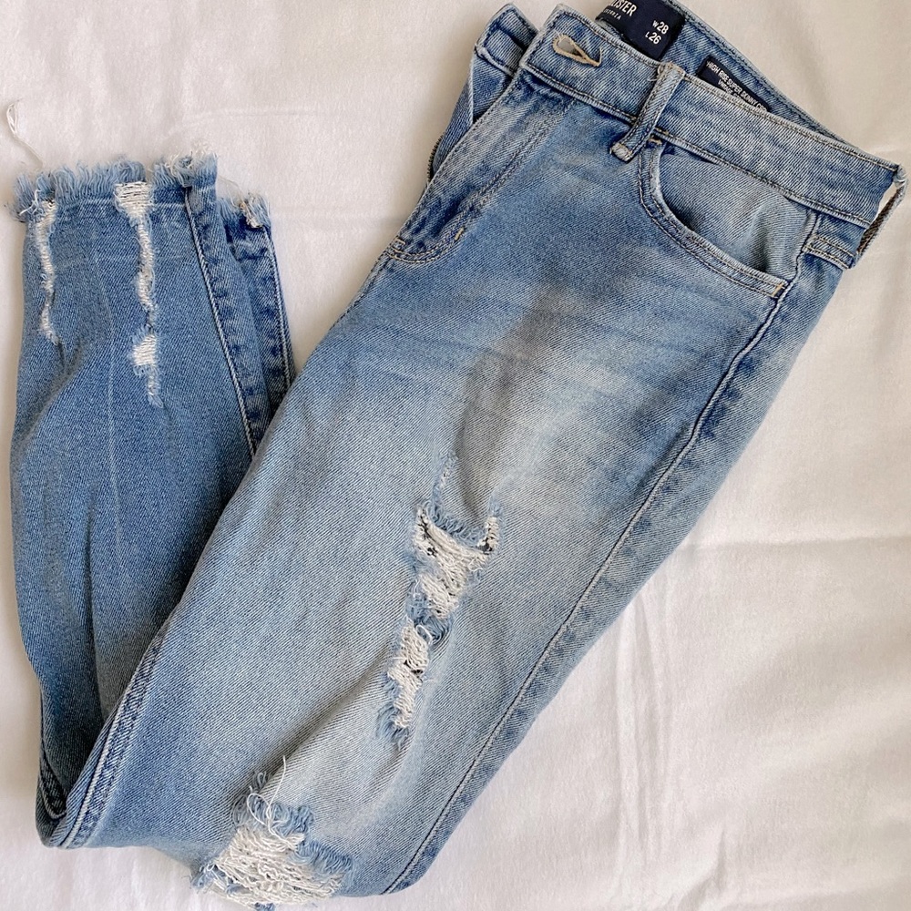 Light Wash Hollister Skinny Crop Jeans